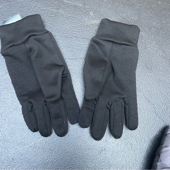 H&M Knit Cap All in Motion Water Resistant Gloves Champion Gloves Size 4… - Picture 6 of 13